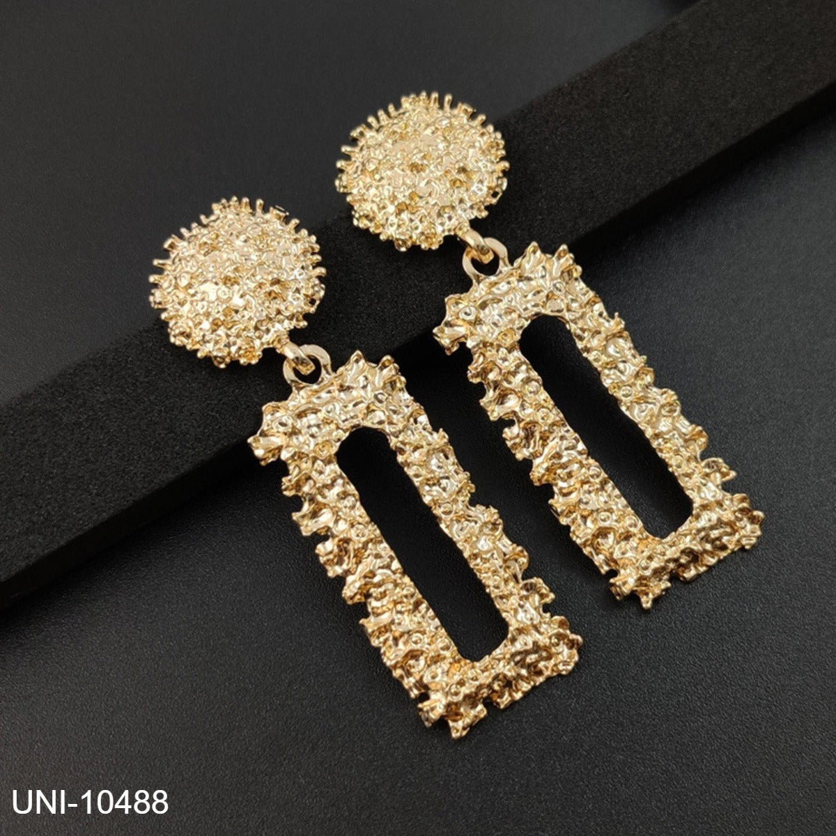 UNI-10488 - Gold Plated - Earring