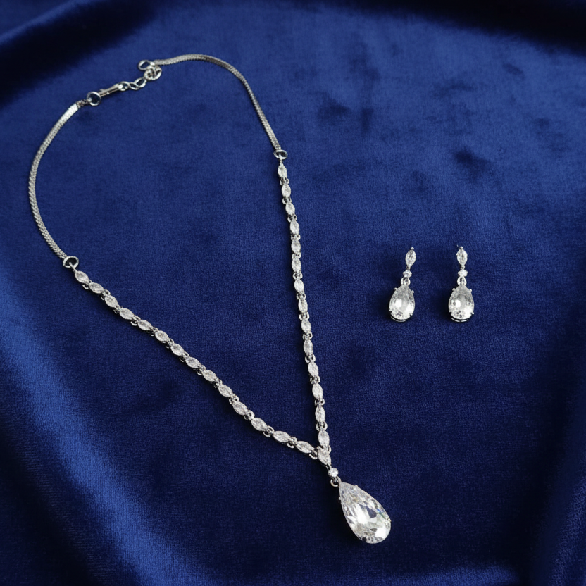 PJ-134 - Crystal White Natural Stone Rain Drop Diamonds Silver - Jewelry Set Of 2