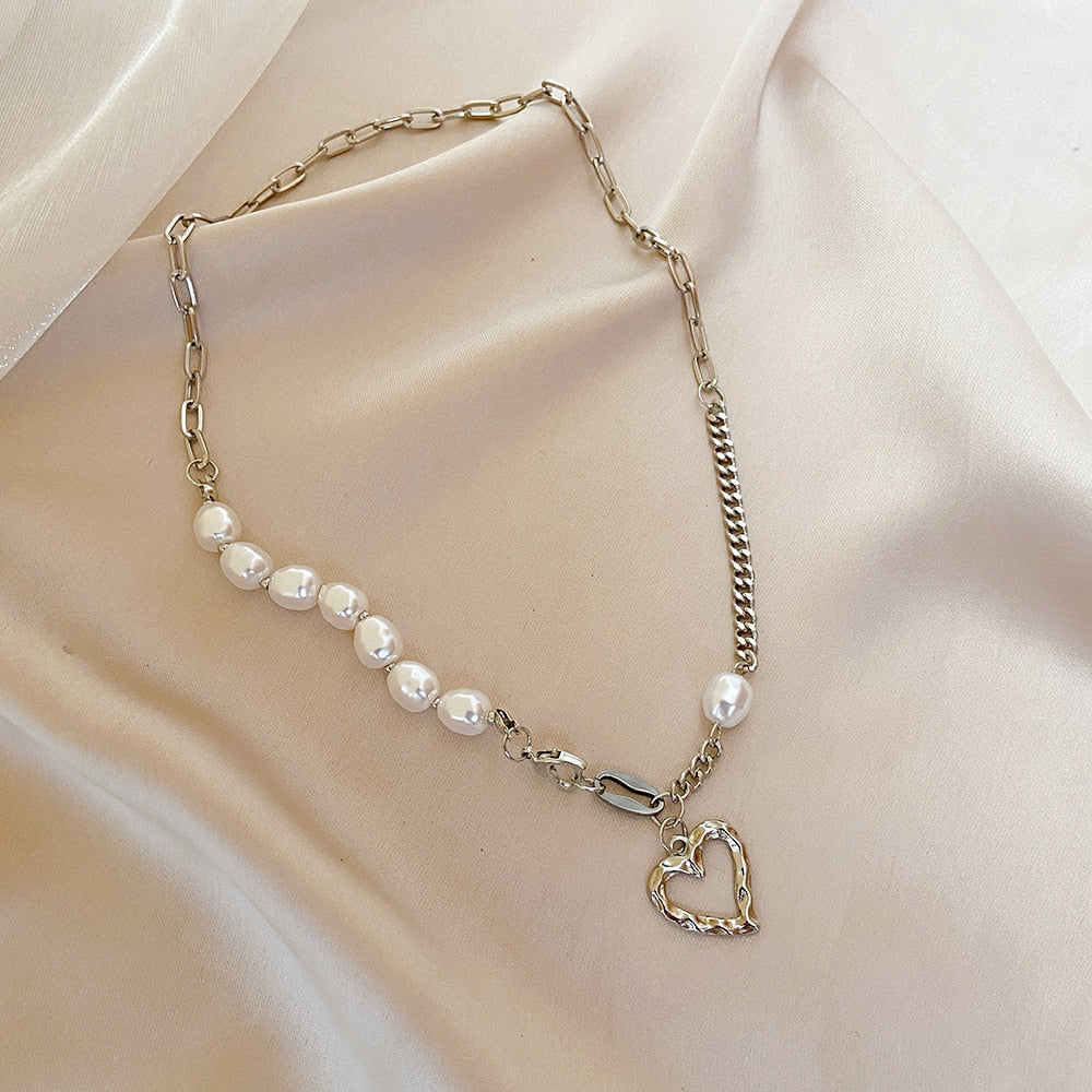 UNI-11208 - Pearl & Silver Heart - Necklace