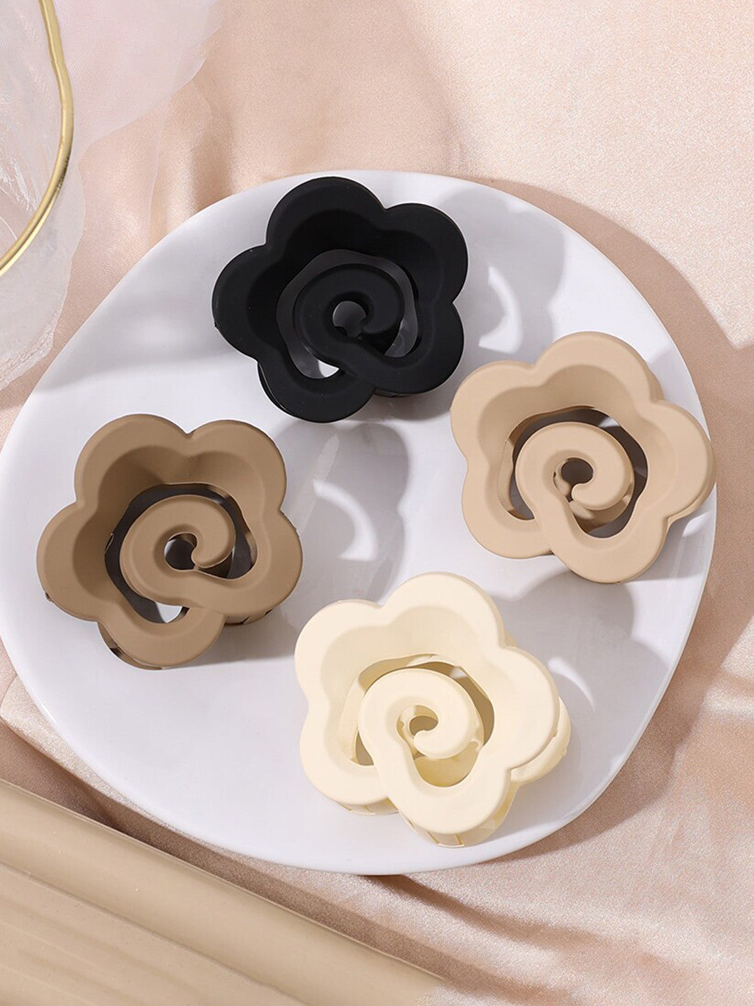 HC-105 - Dark Colored Flower - Hair Claw