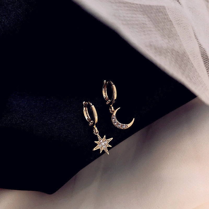 UNI-12389 - Gold Moon & Star - Earring
