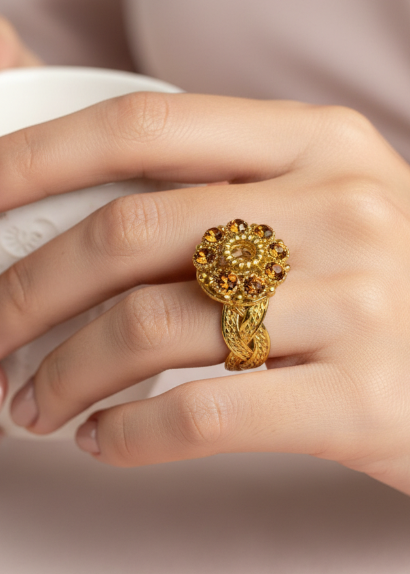 R-105 - Diamonds Gold - Ring Style 1