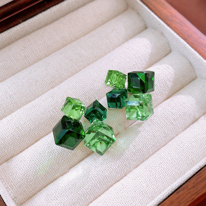 UNI-10388 - Green Crystal Diamond - Earring