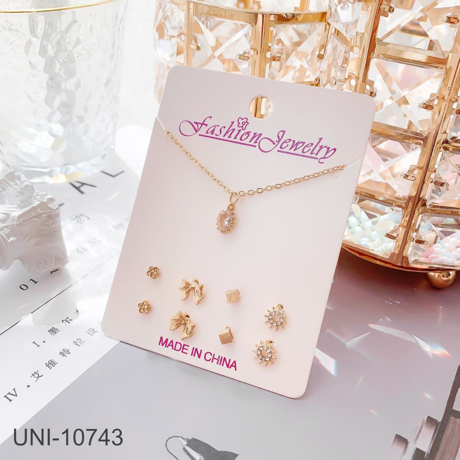 UNI-10743 - Crystal Diamond Gold - Jewelry Set