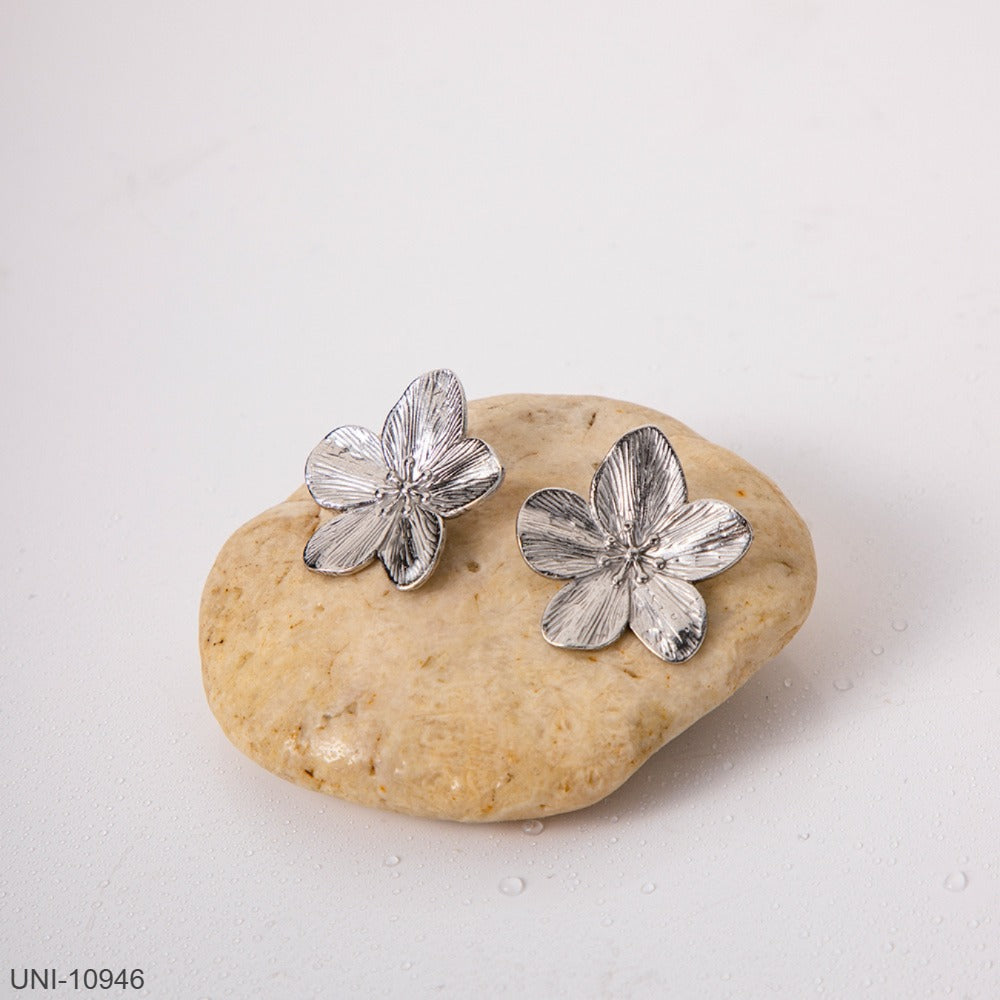 UNI-10946 - Foiled Silver Flower - Earring