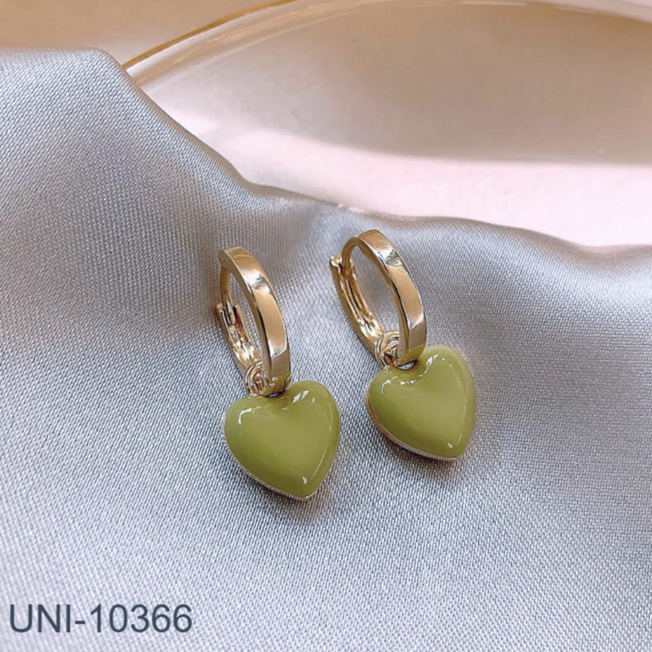 UNI-10366 - Heart Green Circle Hoop - Earring