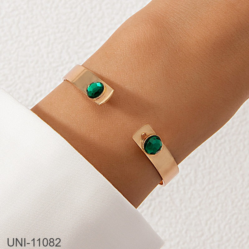 UNI-11082 - Green Diamond Gold Bangle - Bracelet Style 1