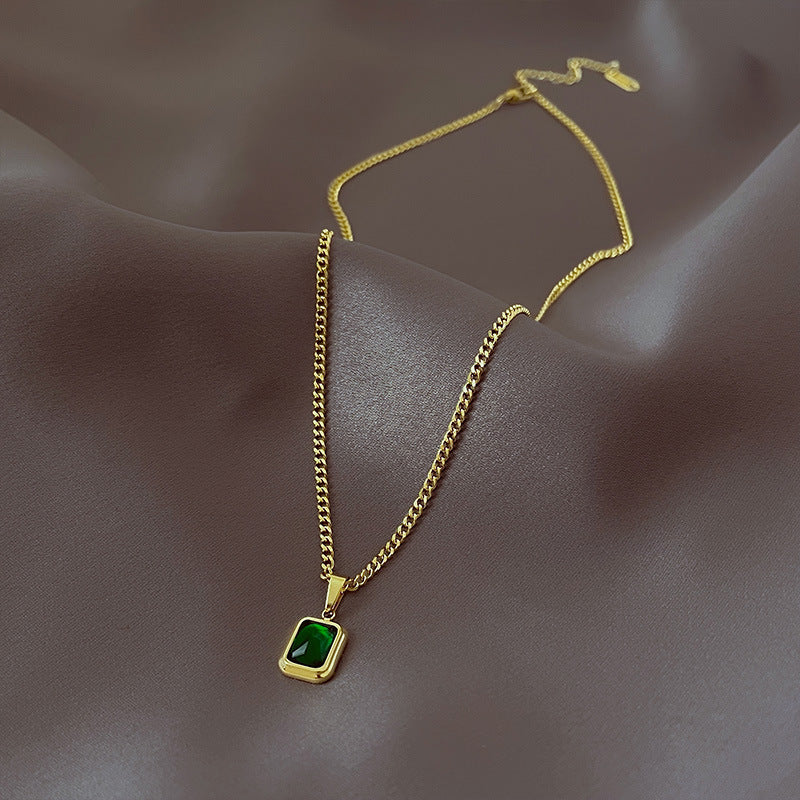 UNI-10850 - Green Gem Gold - Necklace
