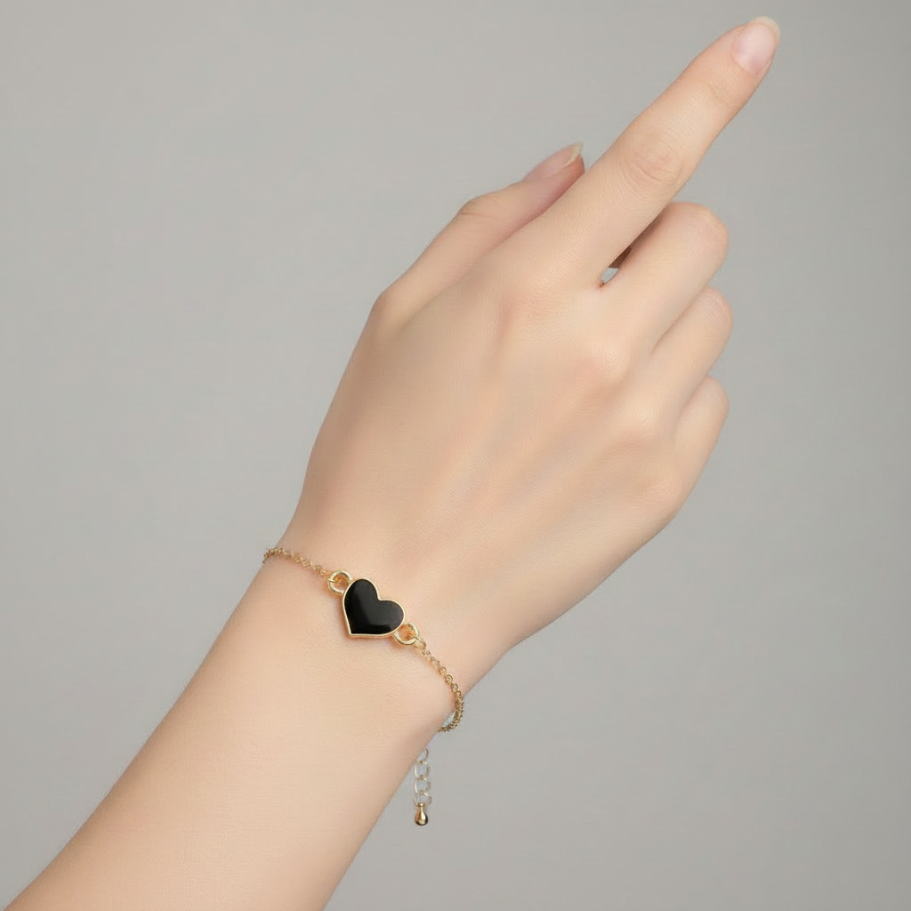 UNI-10552 - Black Heart Gold - Bracelet