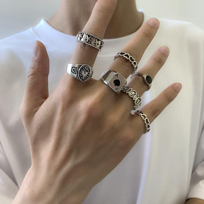 UNI-10660-4 - Vintage Silver - Ring Set Of 7