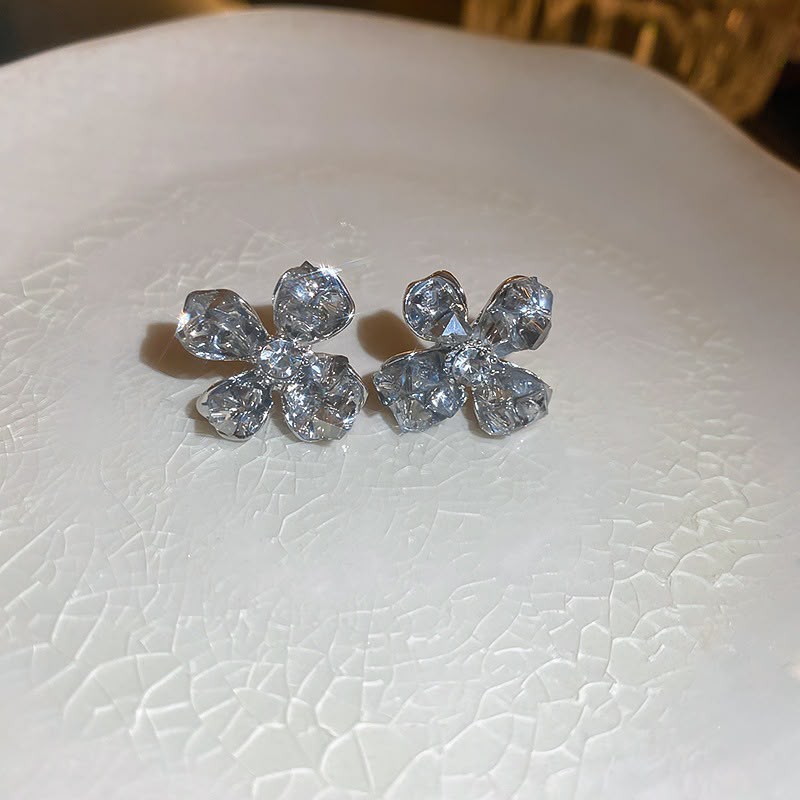 UNI-12411 - Grey Diamonds Flower - Earring
