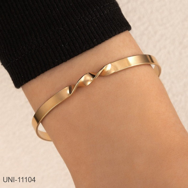 UNI-11104- Twist Gold Bangle - Bracelet