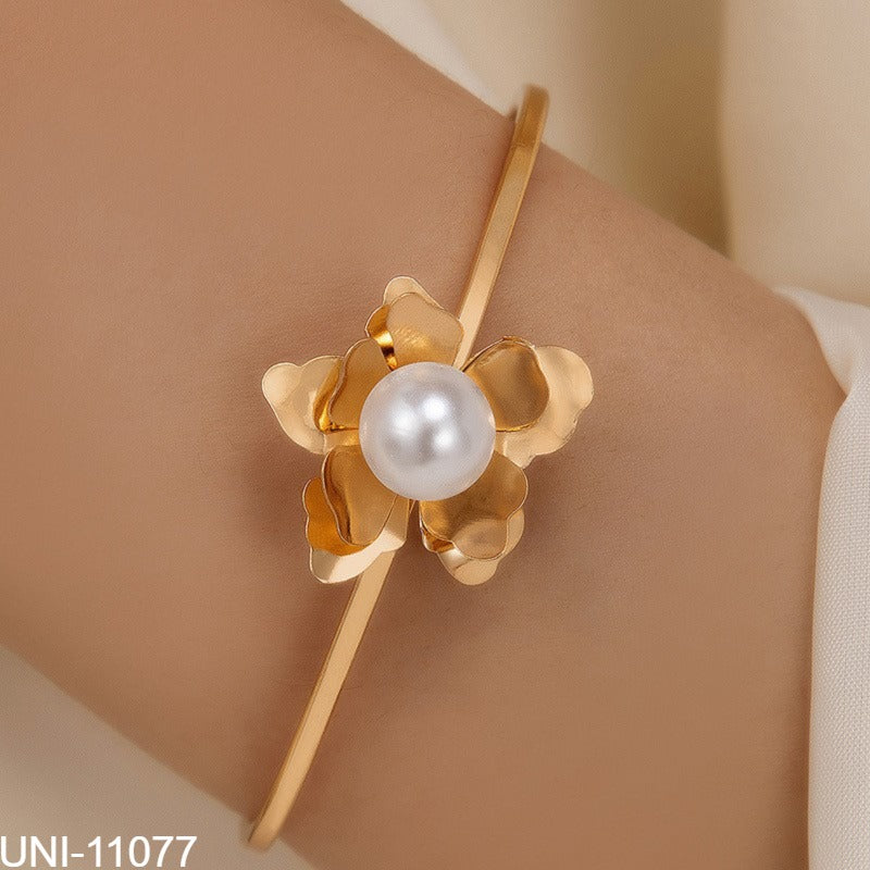 UNI-11077 - Pearly Gold Flower Bangle - Bracelet