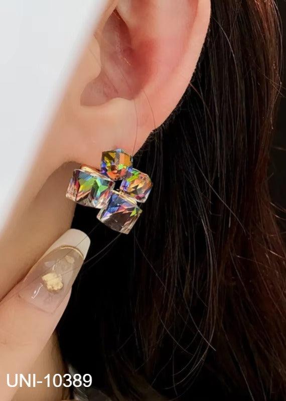 UNI-10389 - Multi Crystal Diamond - Earring