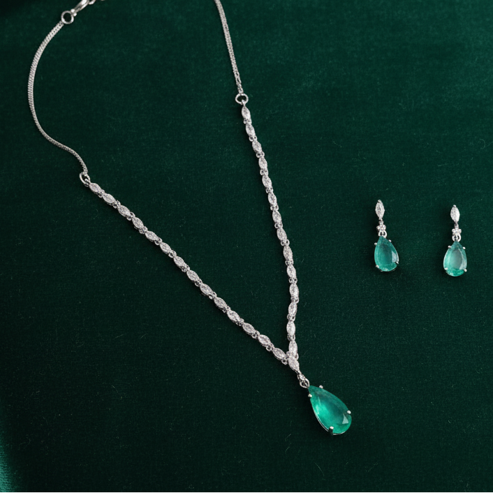PJ-136 - Turquoise Natural Stone Rain Drop Diamonds Silver - Jewelry Set Of 2