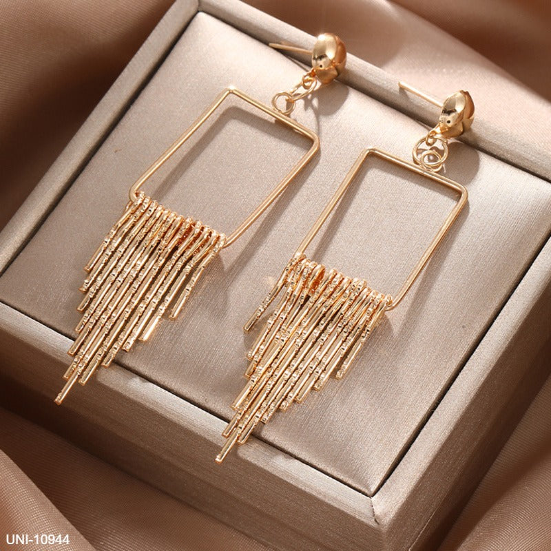 UNI-10944 - Classy Square Gold - Earring