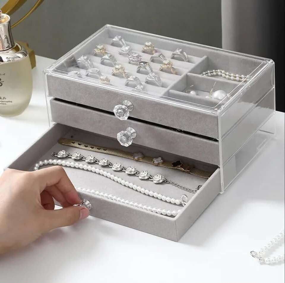 JJ - 11028 - Grey Velvet Large - 3 Dryer Jewelry Organizer