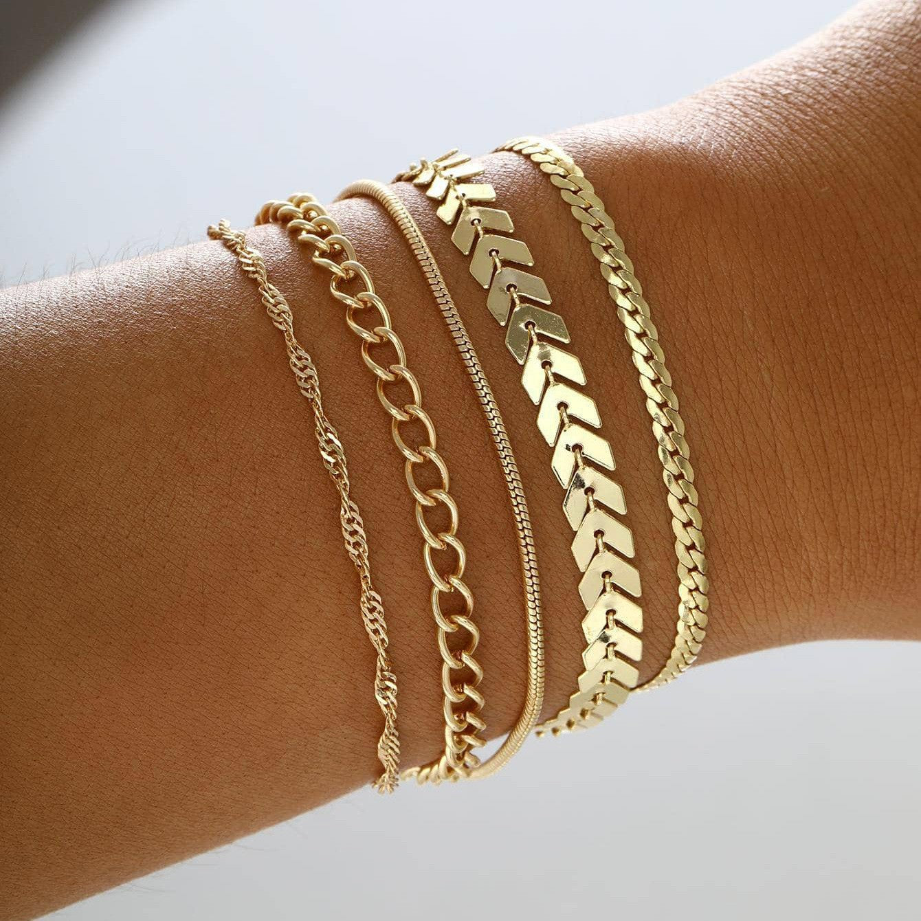 UNI-10599 - Gold Chain - Bracelet Set of 4