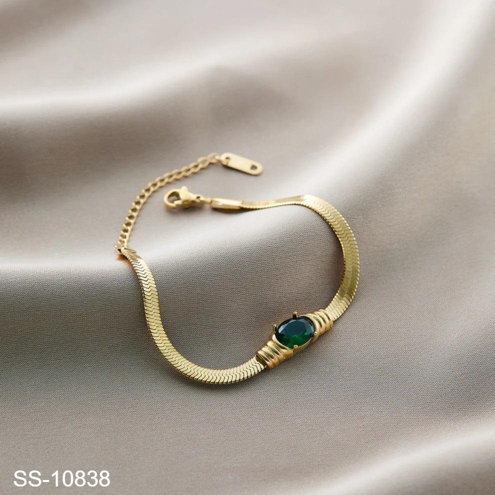 SS-10838 - Emerald Green Gem  - Bracelet