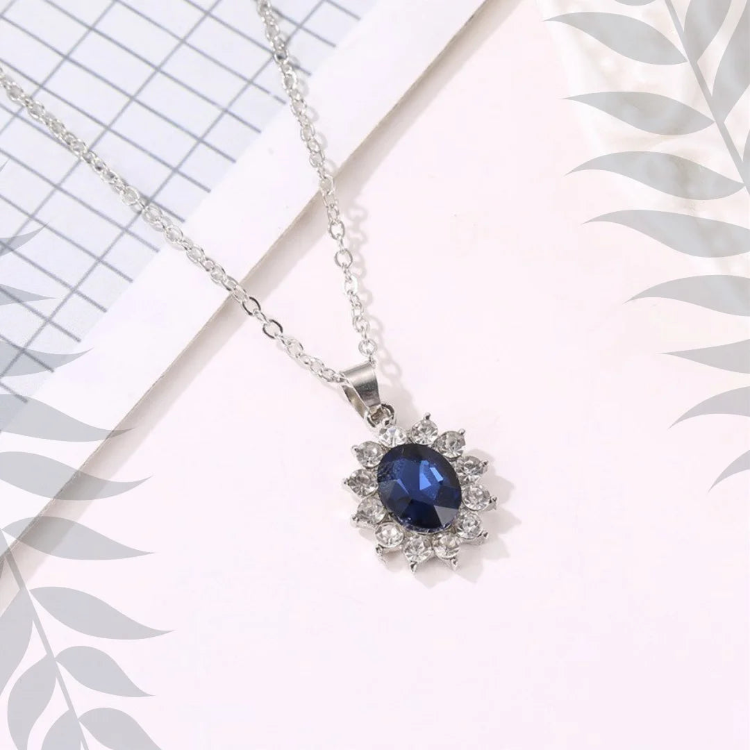 UNI-10445-2 - Crystal Diamond Silver - Necklace