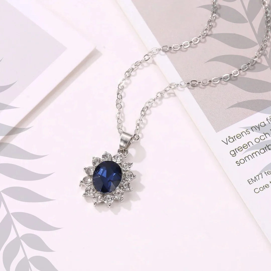 UNI-10445-2 - Crystal Diamond Silver - Necklace