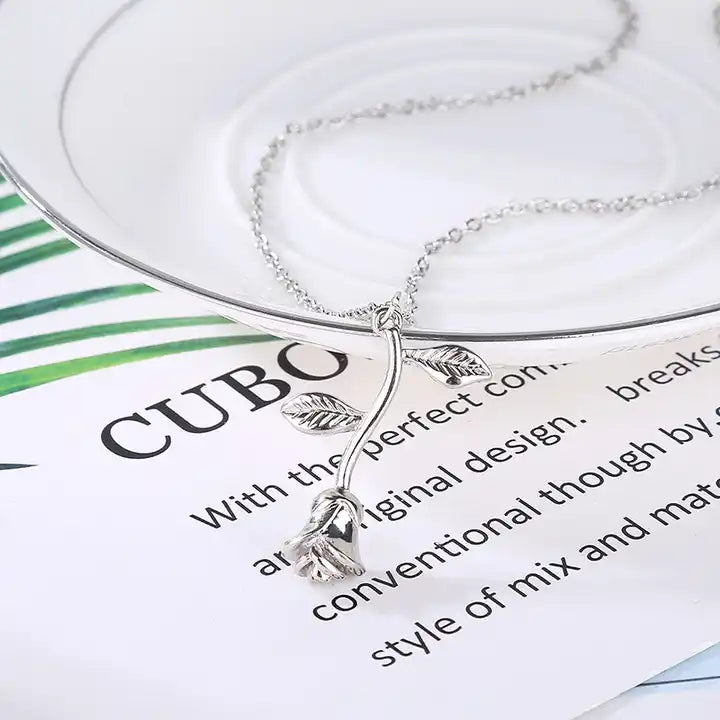 UNI-10502 - Silver Rose Flower - Necklace