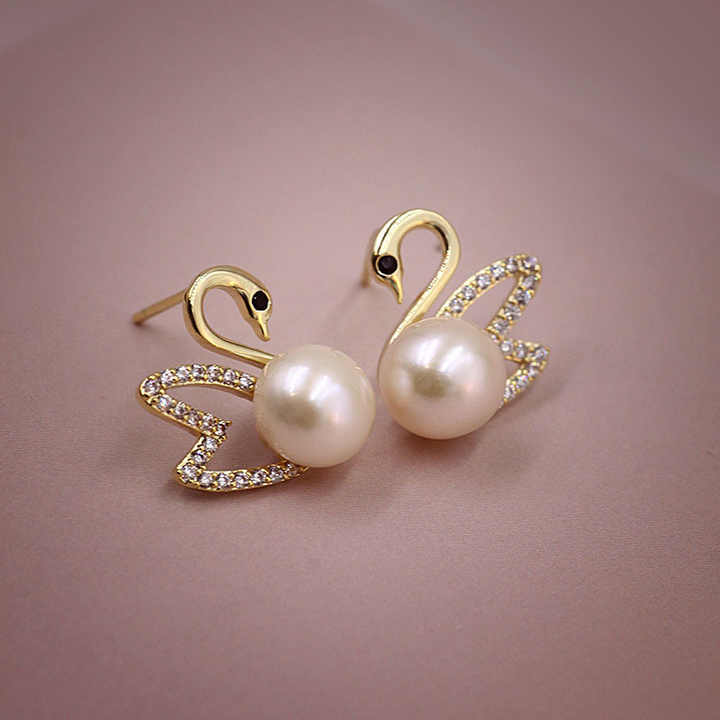 UNI-11018-2 - Pearly Swan Gold - Earring