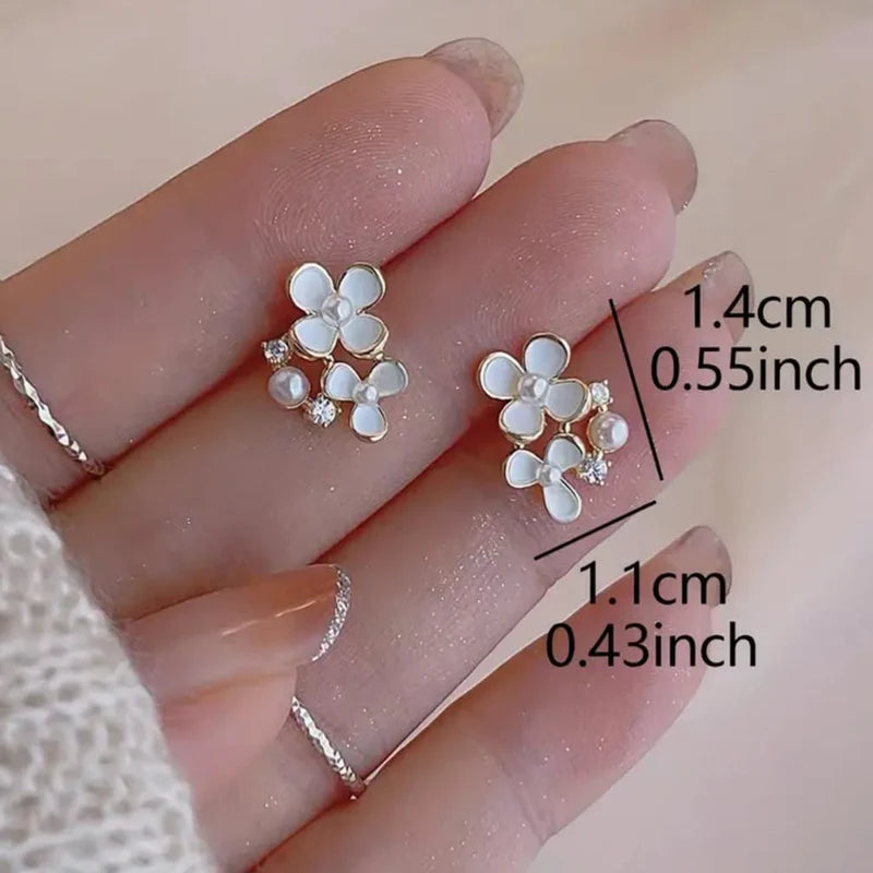 UNI-10097-1 - Flower & Pearl - Earring