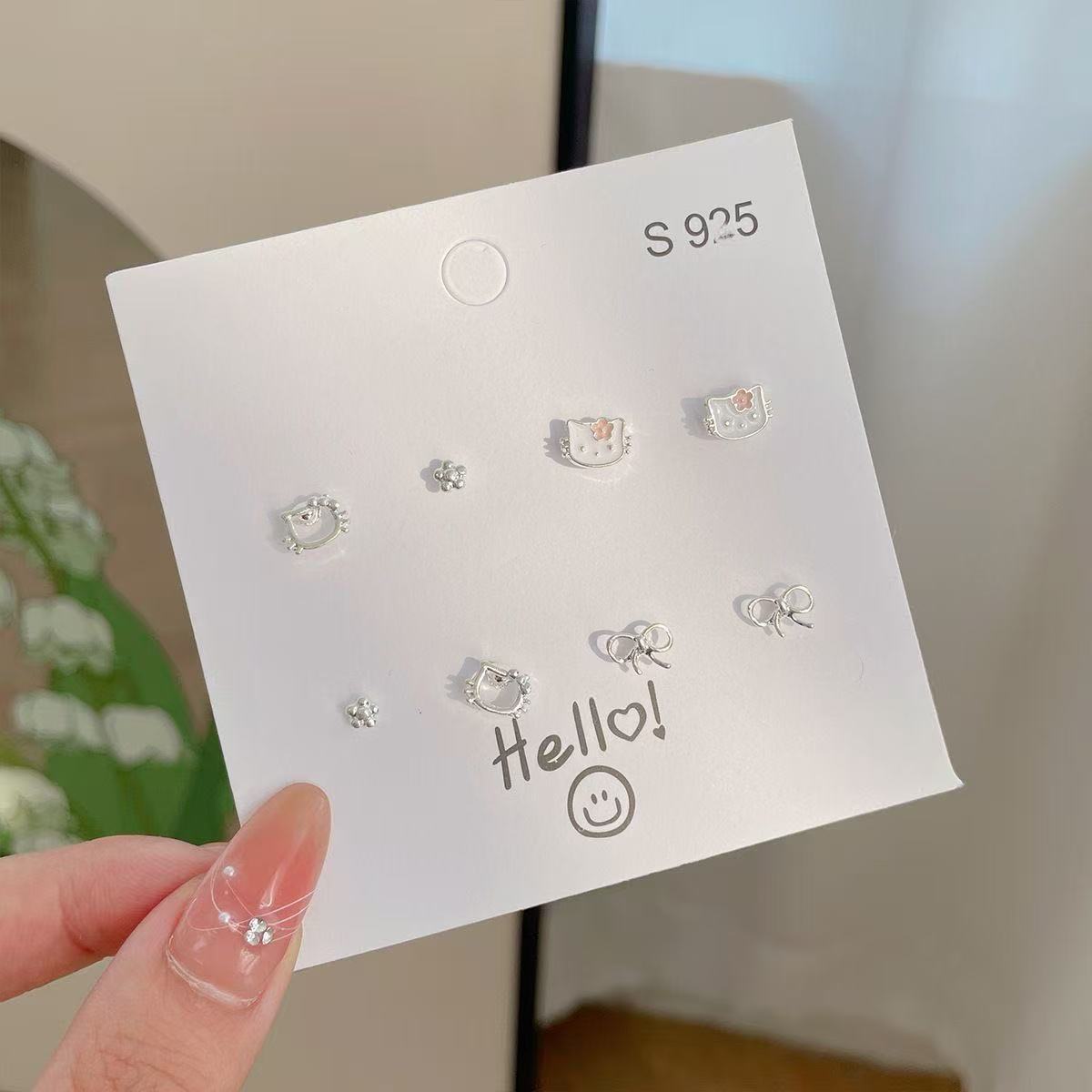 UNI-11901 - Bow & Cat - Ear Studs Set Of 8