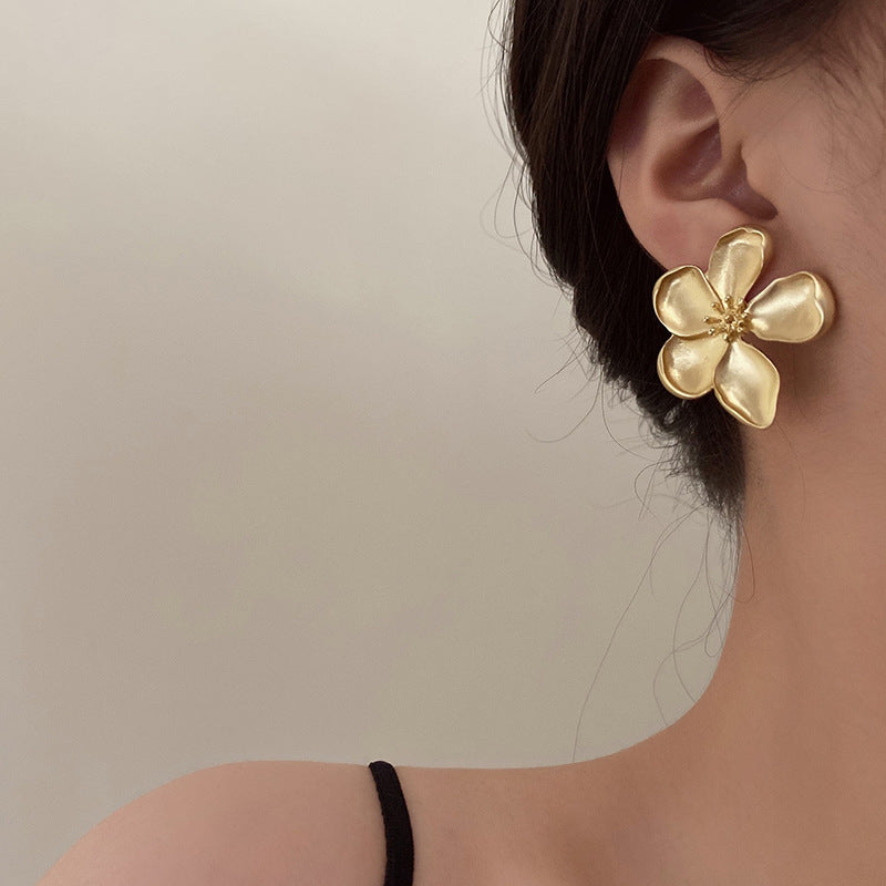 UNI-11334 - Gold Flower - Earring