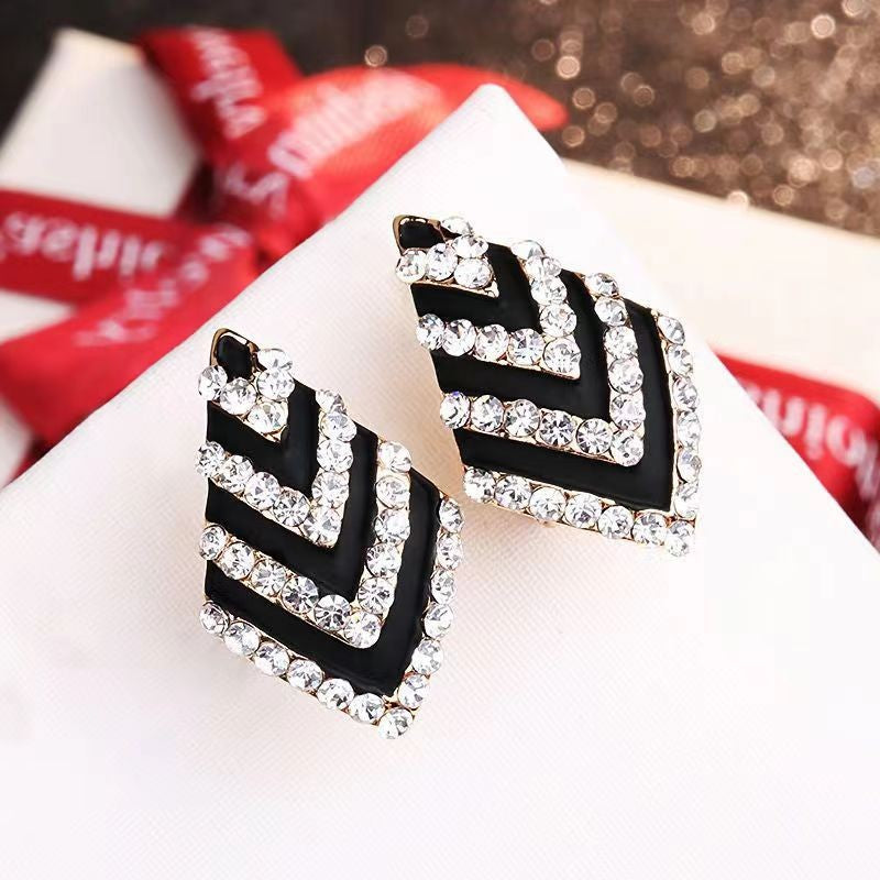 UNI-12856 - Black & White Diamonds - Earring