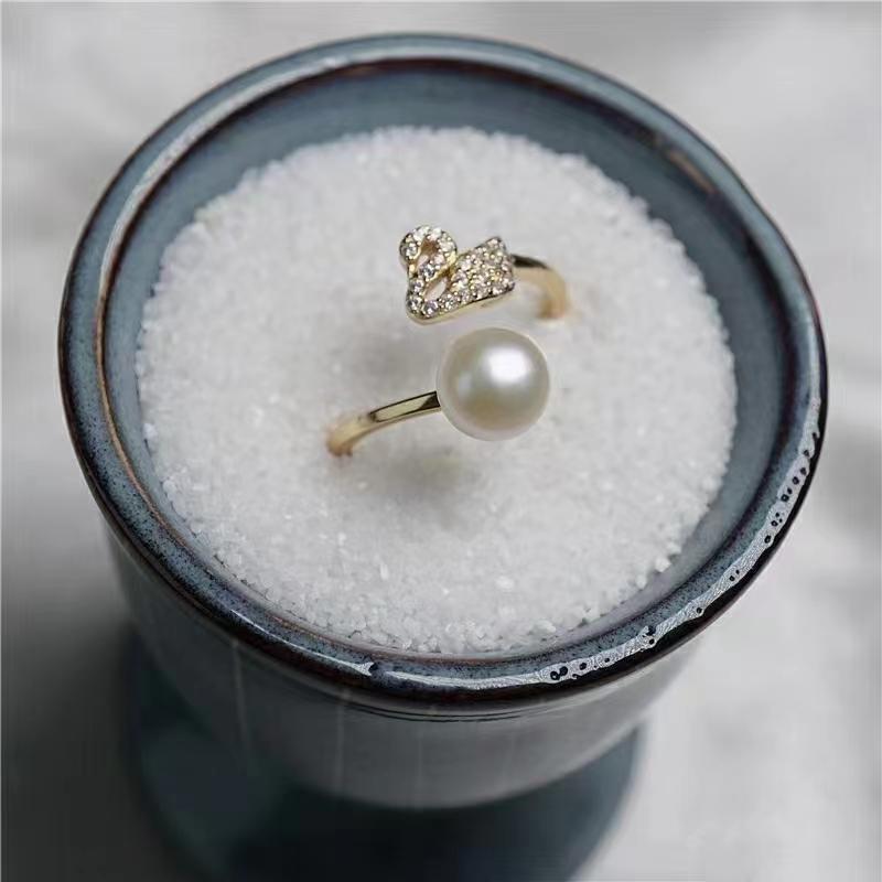 UNI-11018-3 - Pearly Swan Gold- Ring