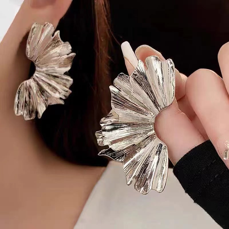 UNI-12109-1 - Silver Leaf - Earring