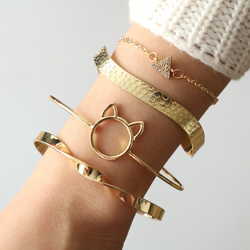 UNI-10164-1 - Cat & Gold - Bracelet Set Of 4
