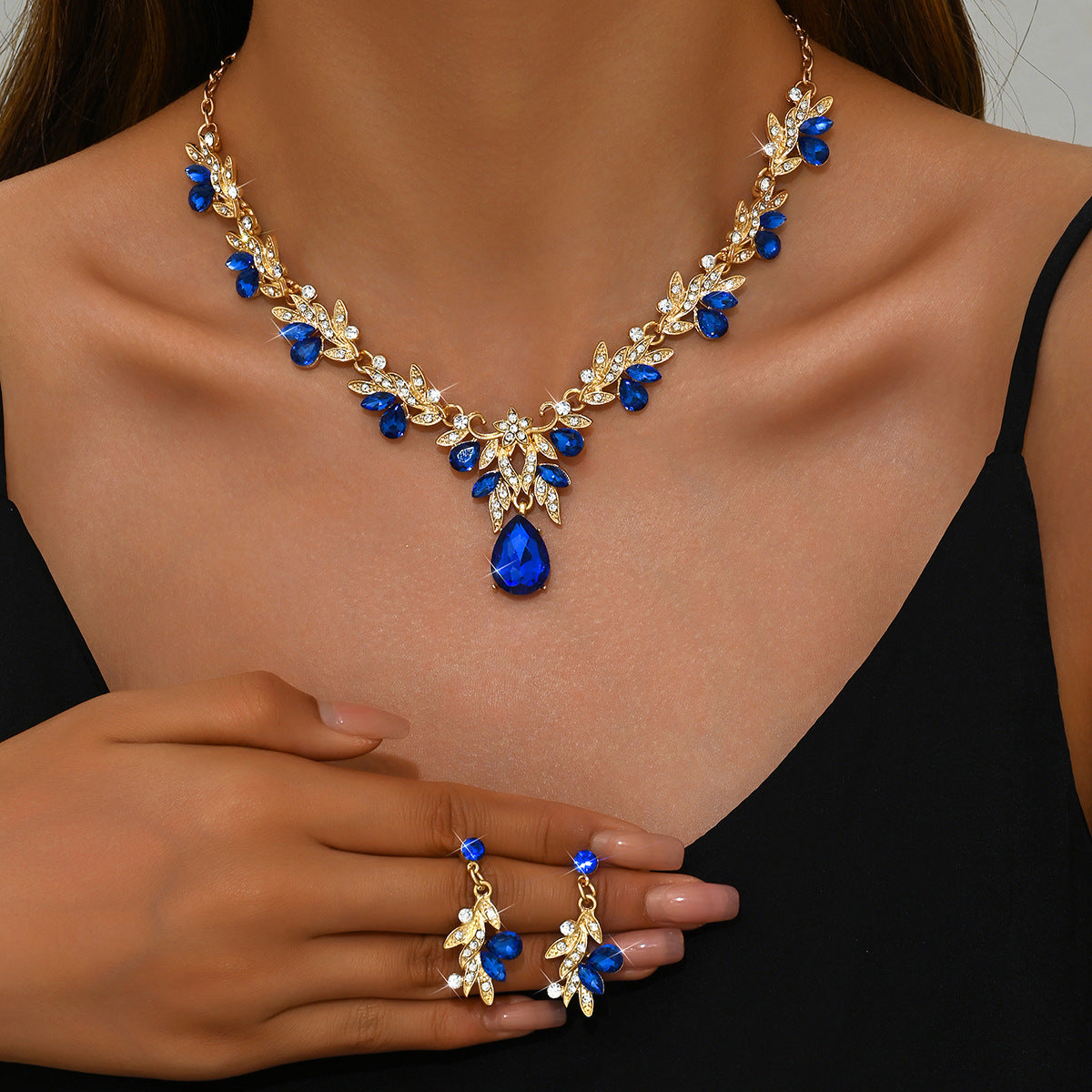 UNI-11358 - Royal Leaf Blue Diamonds Silver - Jewelry Set