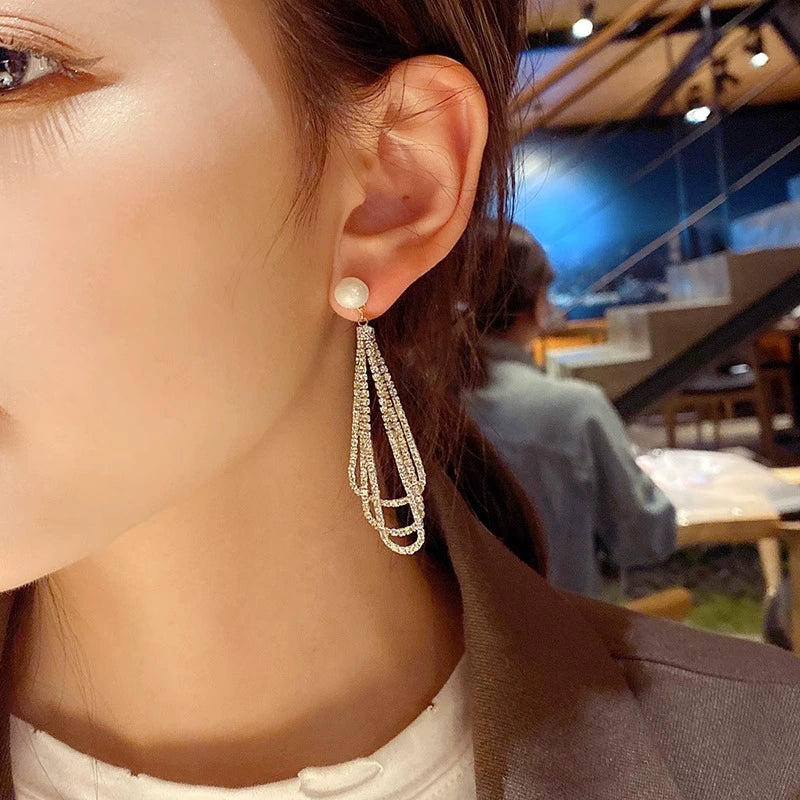 UNI-12250 - Dangling Pearl Diamonds Gold - Earring
