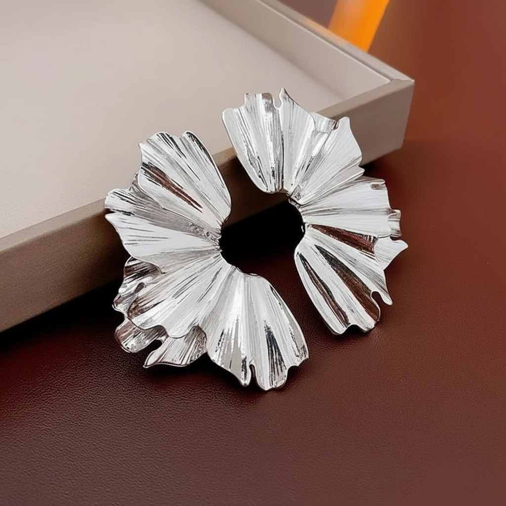 UNI-12109-1 - Silver Leaf - Earring