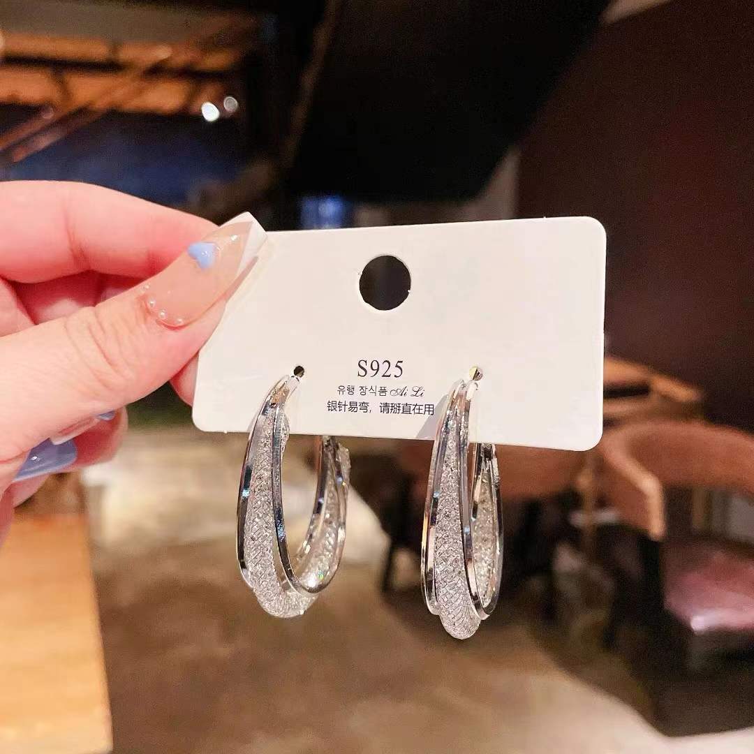 UNI-11260 - Silver Foil Oval - Earring