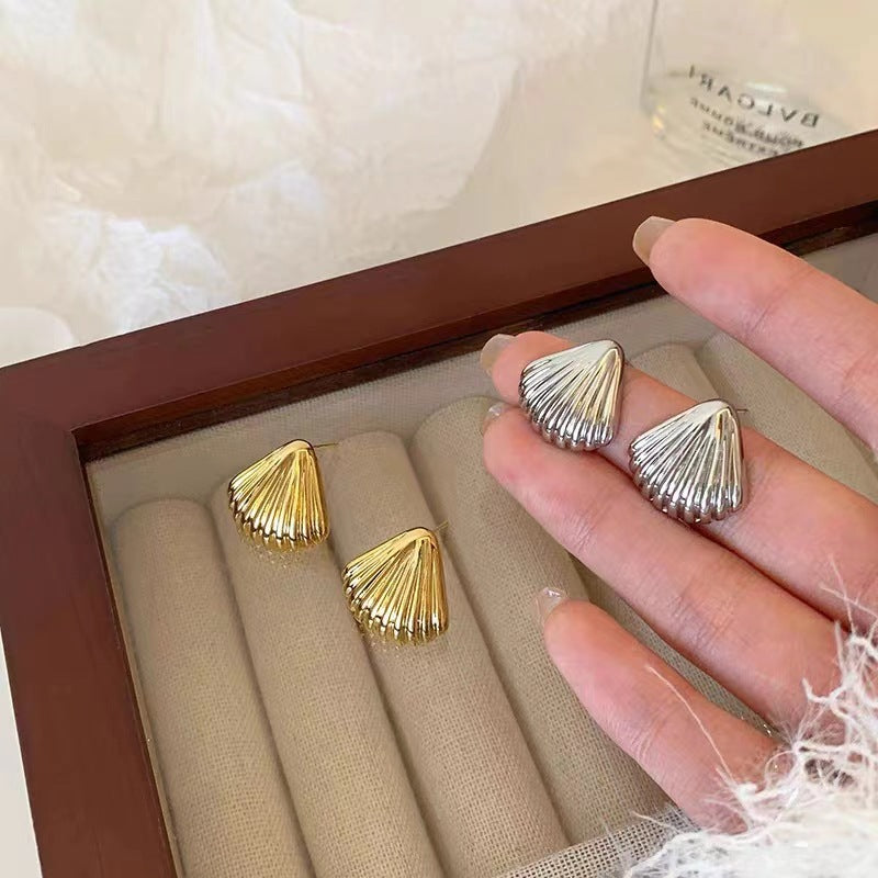UNI-12230 - Sea Shell Gold - Earring
