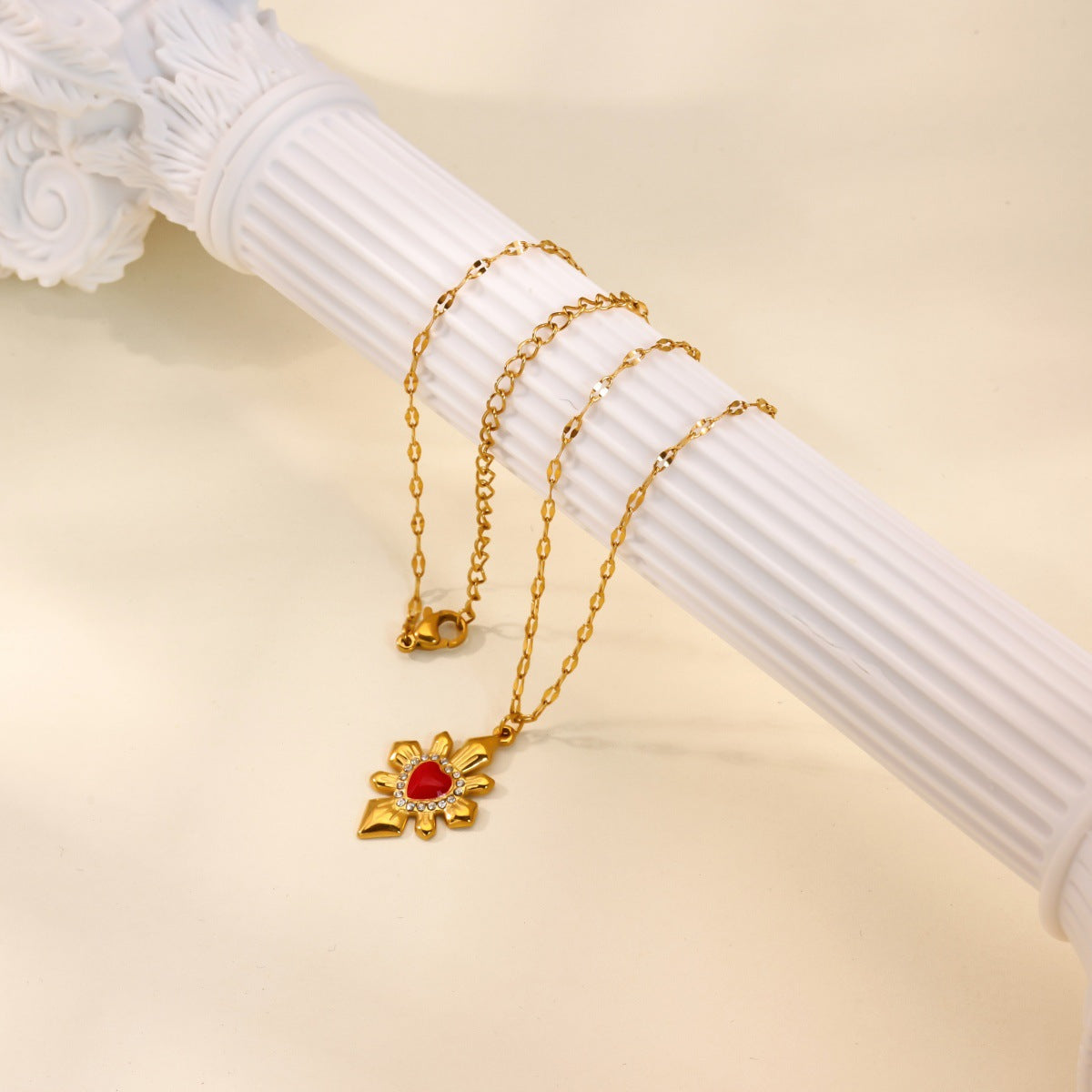 SS-12590 - Red Heart Gold Sunburst - Necklace