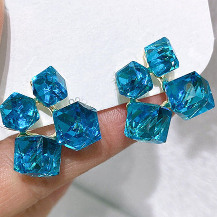 UNI-10390-1 - Blue Crystal Diamond - Earring