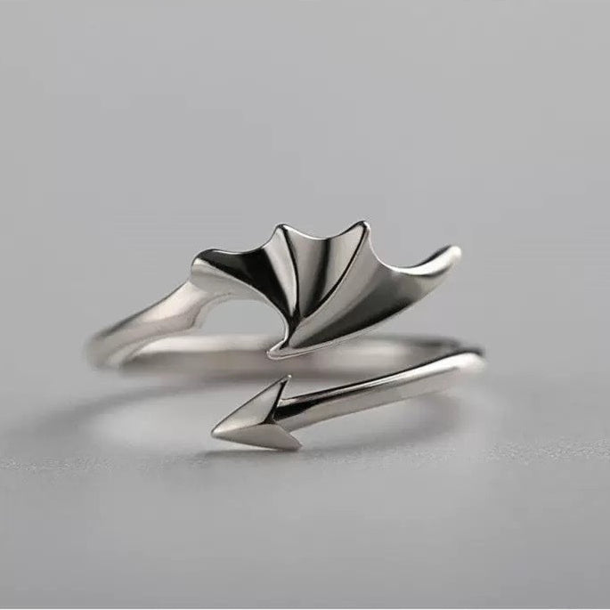 UNI-11137 - Retro Dragon Arrow Silver Ring
