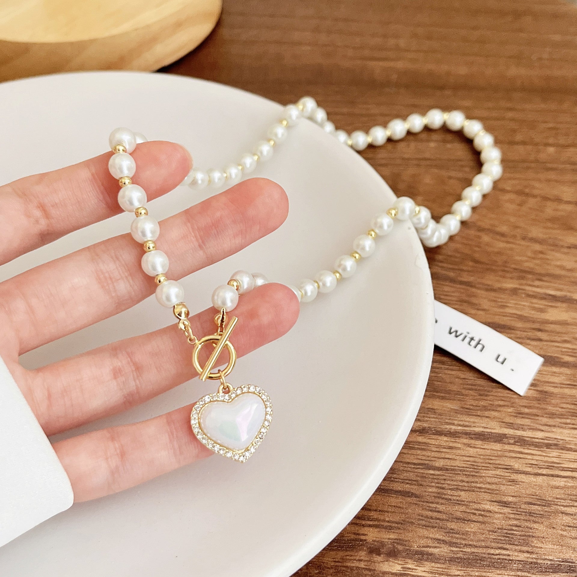 UNI-11048 - Pearl Beads & Heart Gold - Necklace