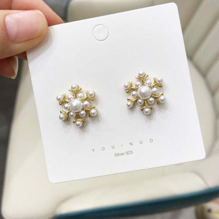 UNI-12218 - Pearly Snowflakes Gold - Earring