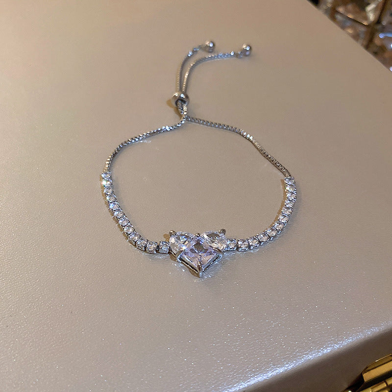 UNI-12639 - White Diamonds Heart Gold - Bracelet