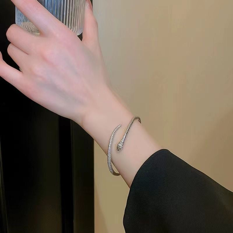 UNI-12320 - Silver Snake - Bracelet