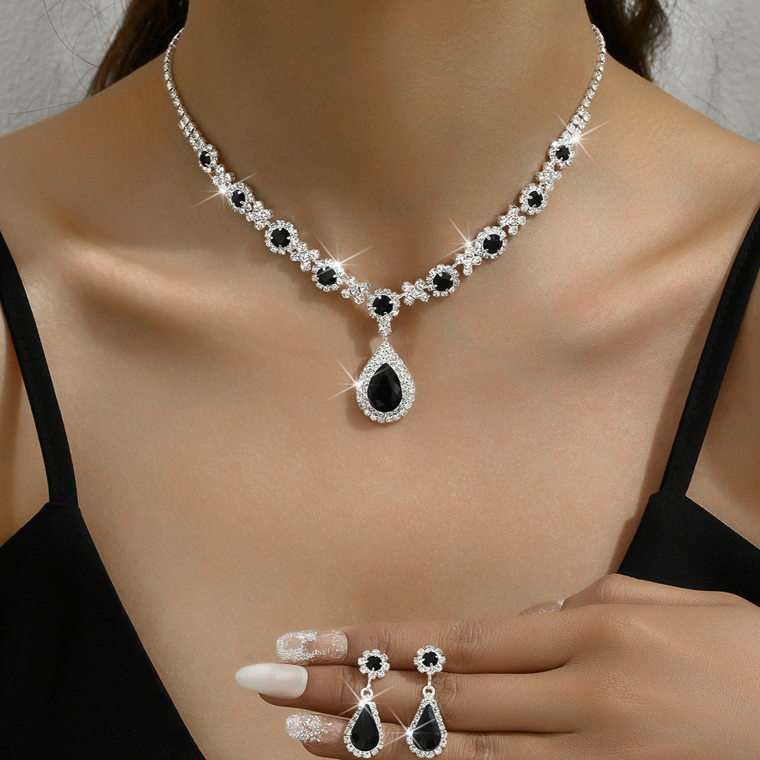 UNI-11346 - Emerald Black Diamond - Jewelry Set