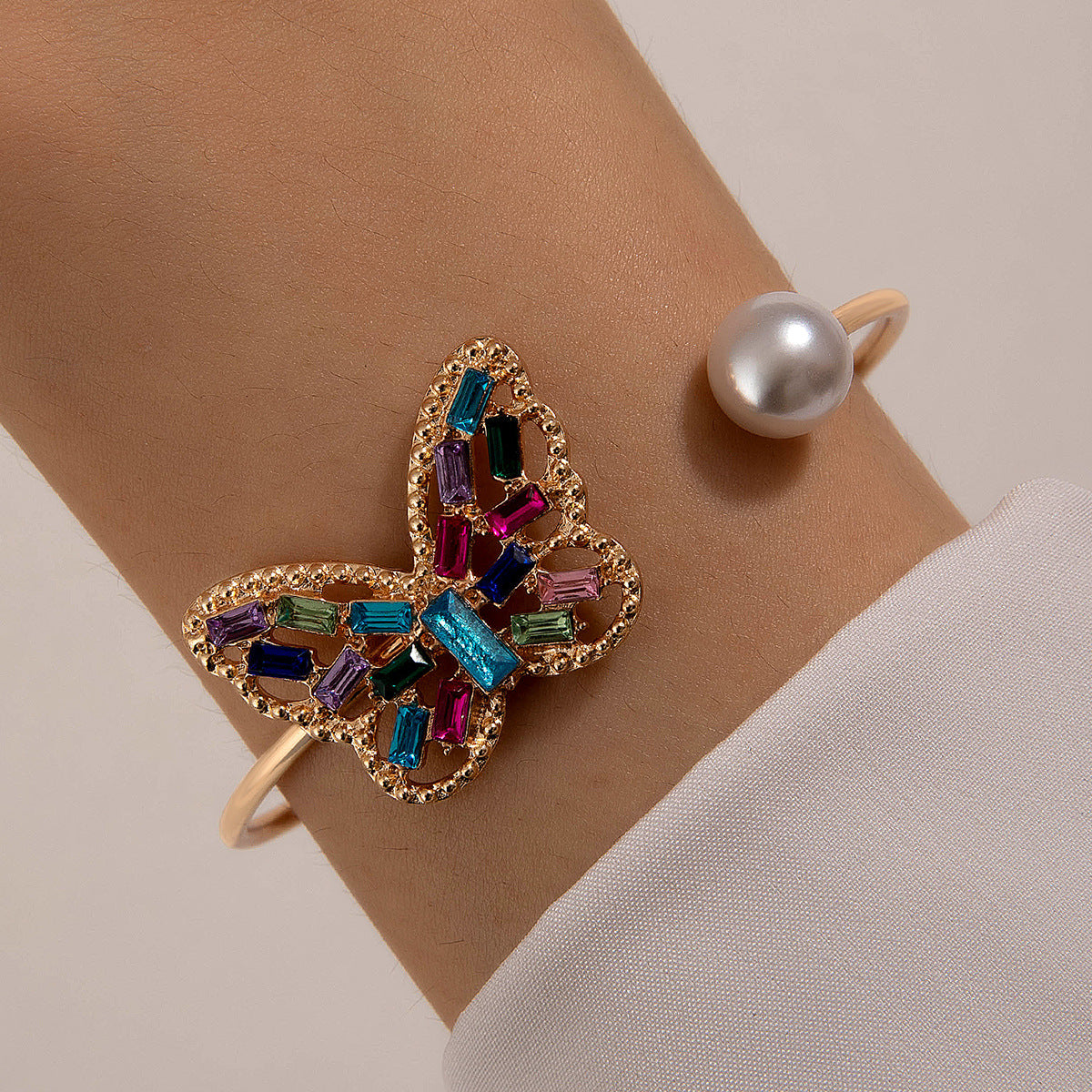 UNI-11091 - Multi Diamond Butterfly Gold Bangle - Bracelet
