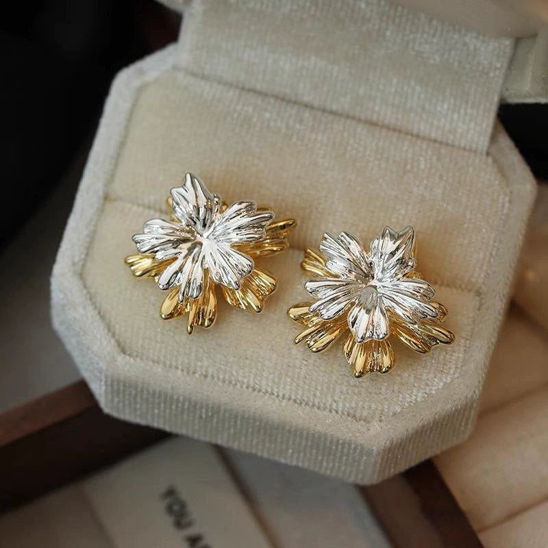 UNI-12706 - Gold & Silver Foiled Flower - Earring