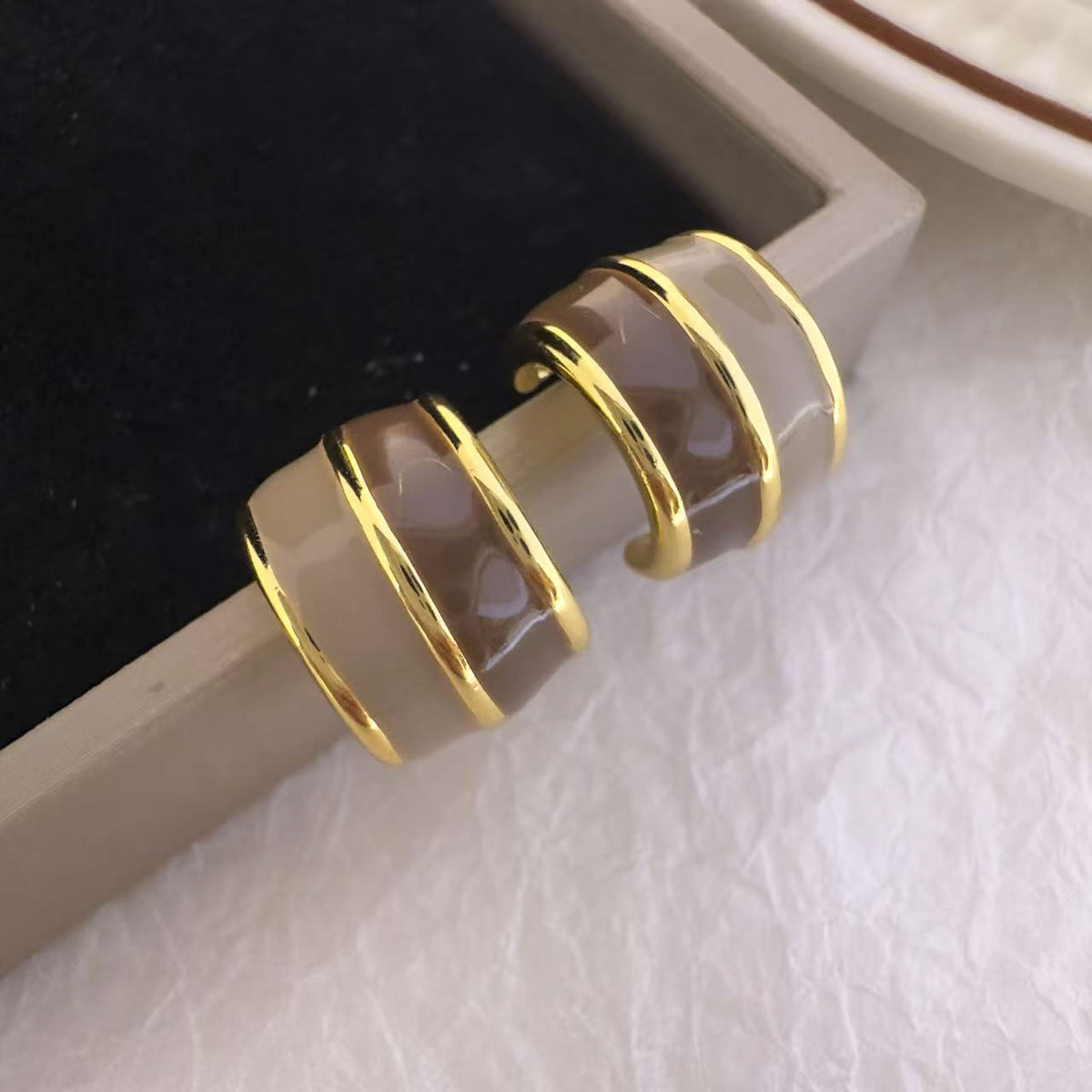UNI-12850 - Simple Beige & Brown Gold Foil - Earring